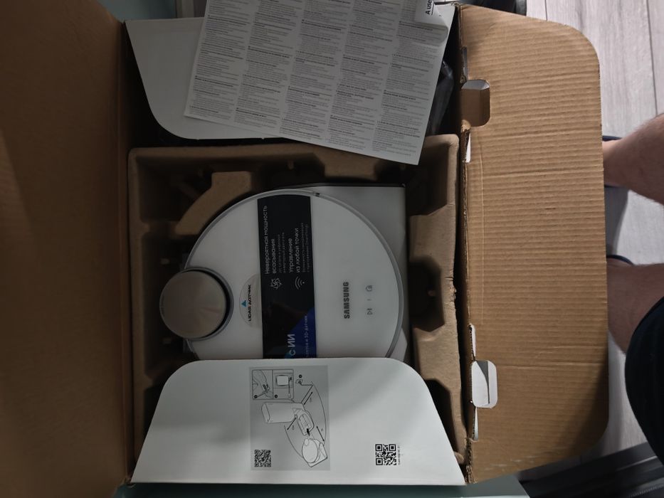Продам робот пылесос Samsung Jet Bot AI +