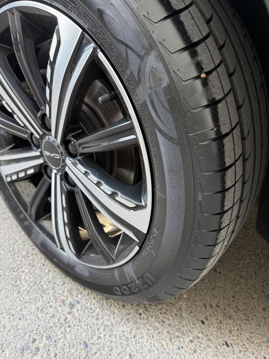 Byd chazor 120 li 16850$ kraska toza