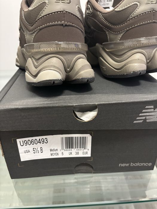 New Balance 9060 maro