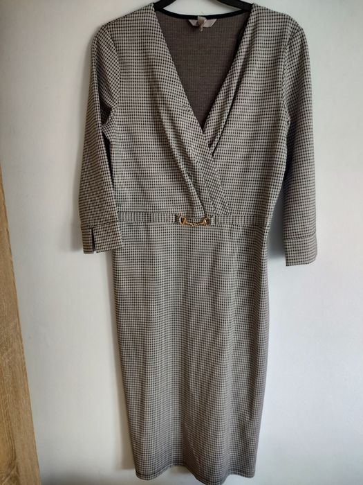 Rochie noua h&m nepurtata