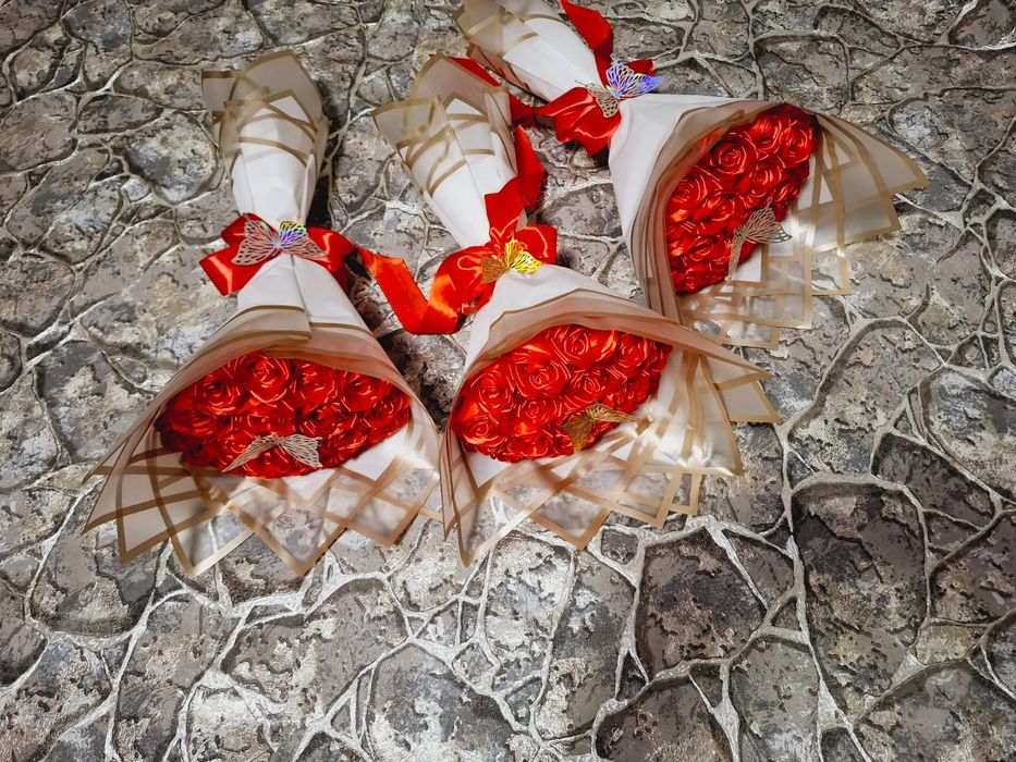 Букеты, боксы, подарки