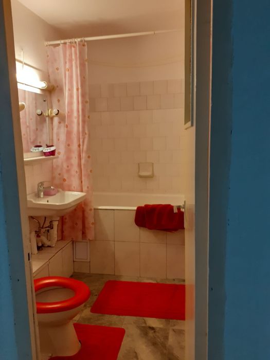 Inchiriez apartament nemobilat 2 camere Gavana 3