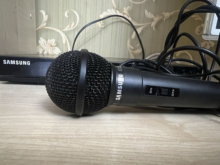 DVD плеер почти новый