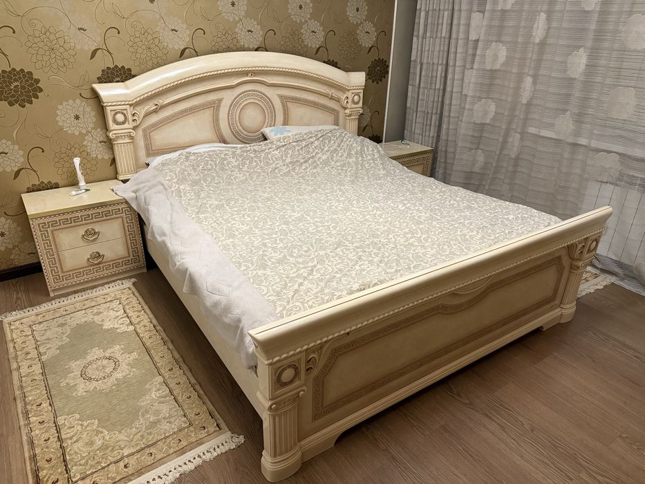 Спальный гарнитур