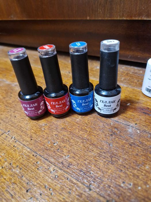 Чисто нови Гел лакове и аксесоари