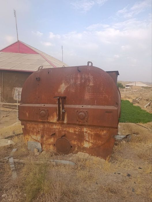 Buchka sotiladi narx telda kelishamiz