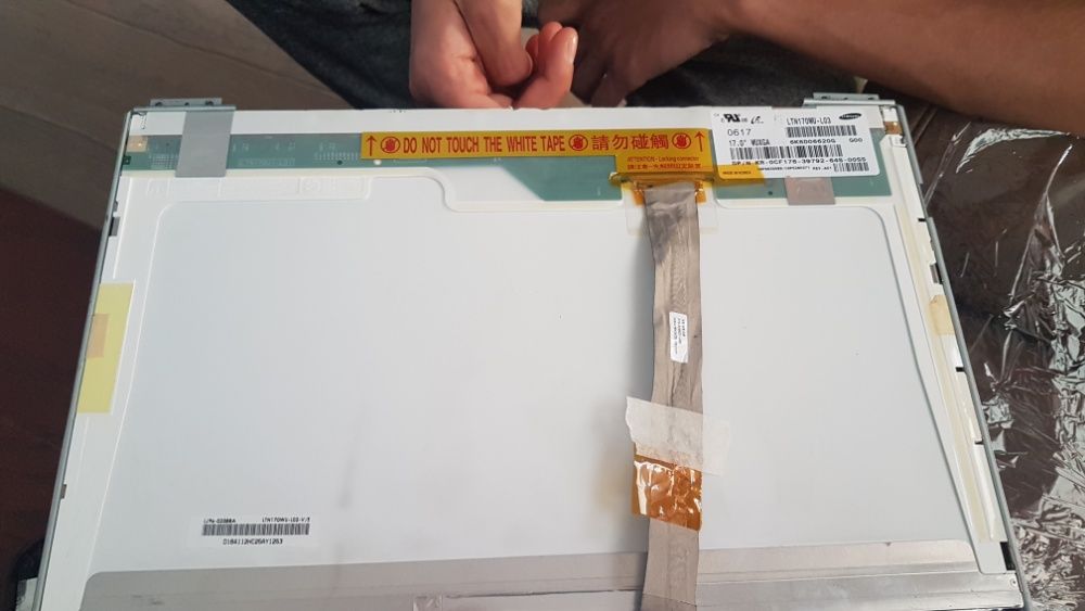 LCD екран 17 инча 1920x1200 (матрица)