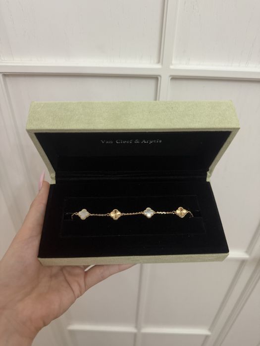 Мини браслат Van & Cleef arpels