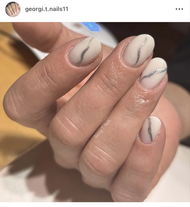 Pun unghii cu gel si semipermanente in Hărman