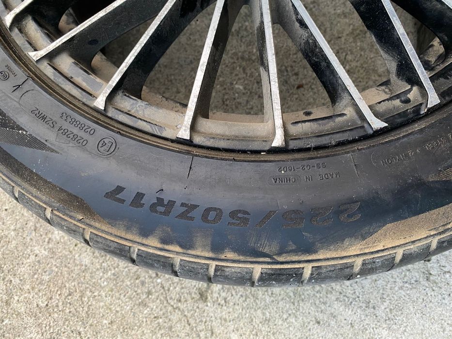 Vând jante R17 225 cauciucuri de vara