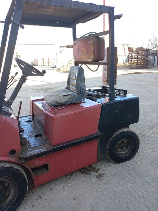 Вилочный погрузчик /кара/ балканкар