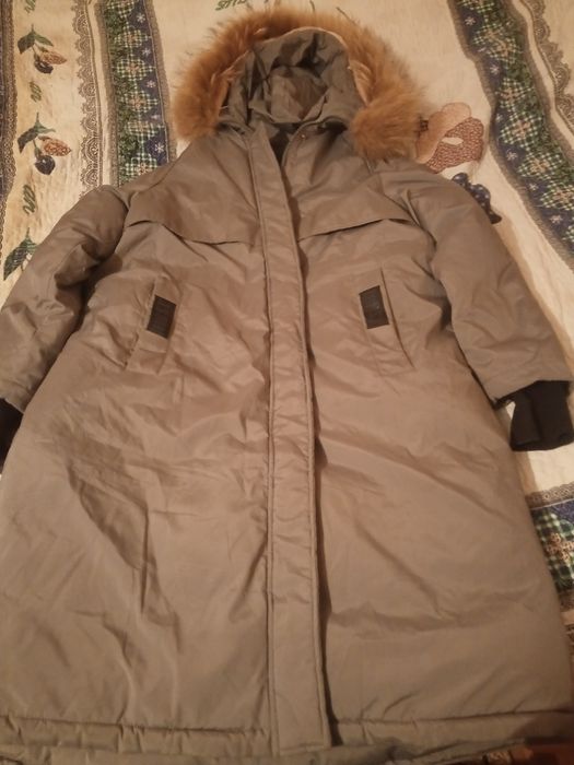 Продам куртку зимнию