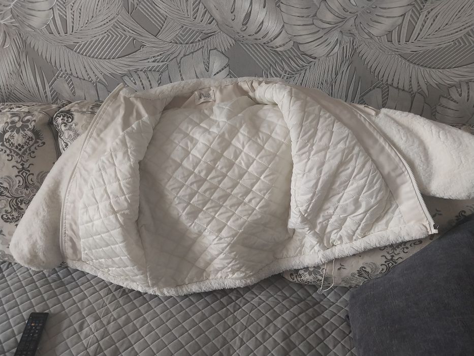 Куртка-шубка девчащая