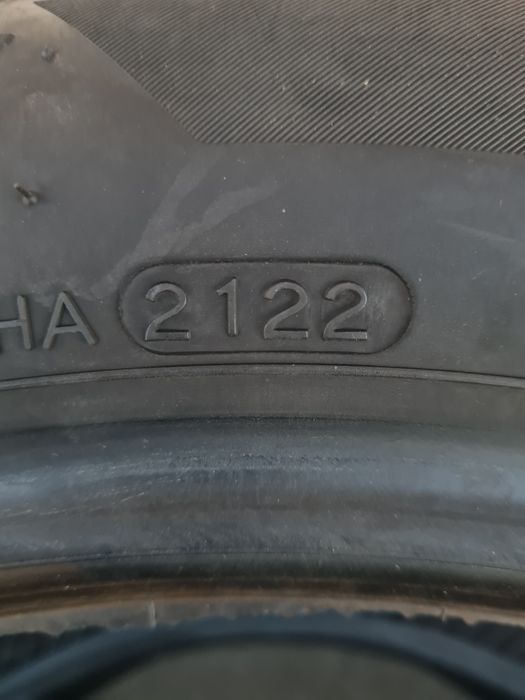 Зимни гуми 2 броя HANKOOK WinterIcept Evo2 205 55 R17 дот 2122