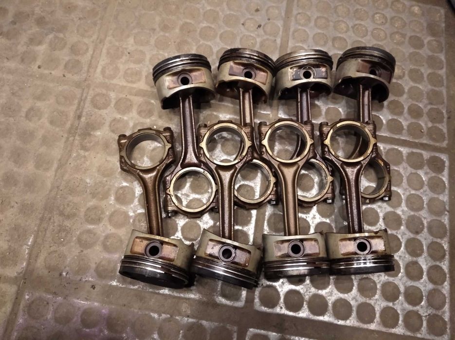 Кузовные детали Ауди А8 D2