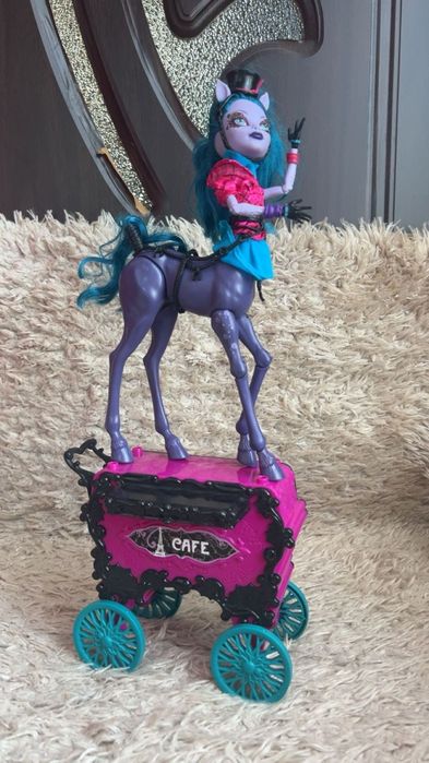 Papusi Monster High