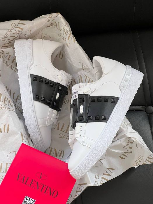 Adidasi Valentino Noi !!! Marimi 40/44 !!!