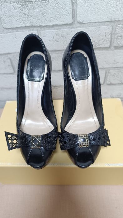Продам туфли Dior