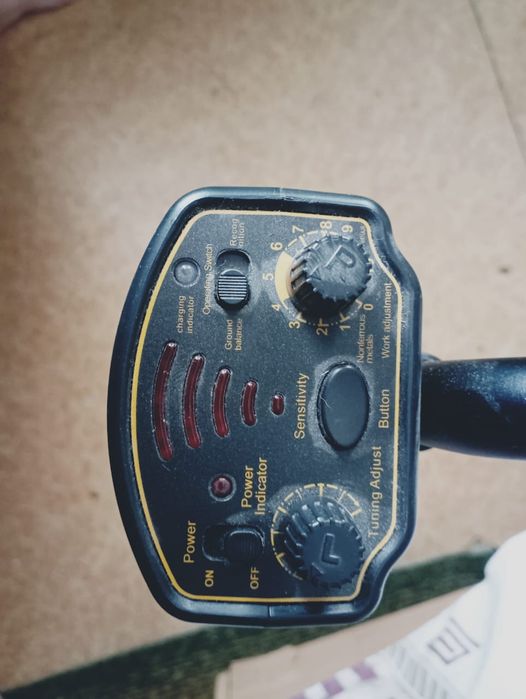 Продам металлоискатель