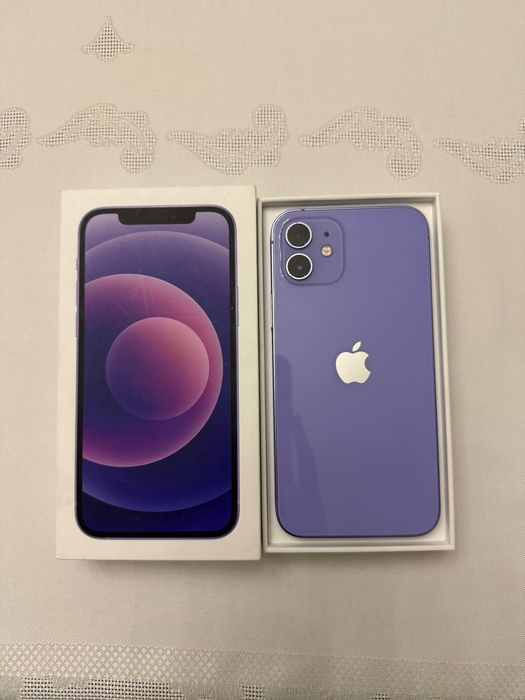 Телефон IPhone 12