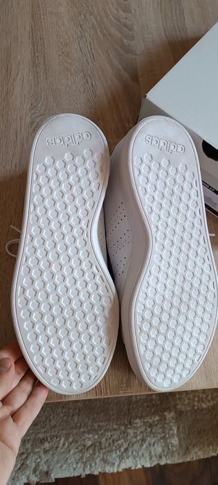 Нови маратонки Адидас