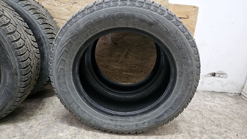Продам зимние шины 185/65 R15