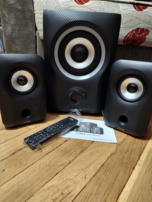 Тонколони Fenda F&D F590X