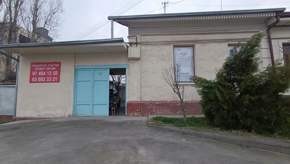 Продается участок угловой, можно под бизнес.