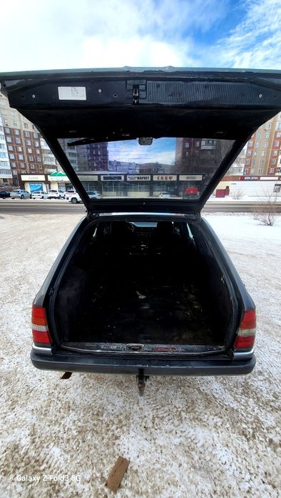 Mercedes-Benz E230, автомат!