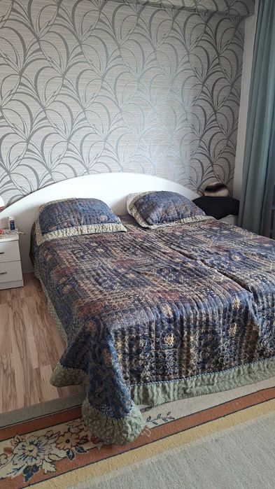 Шкаф в спальню ( гарнитур)