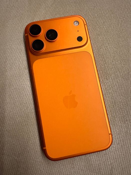 Iphone 17 pro max 1TB orange