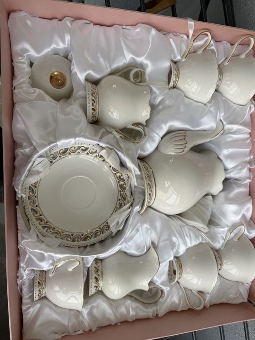 Чайный сервиз очень красивый