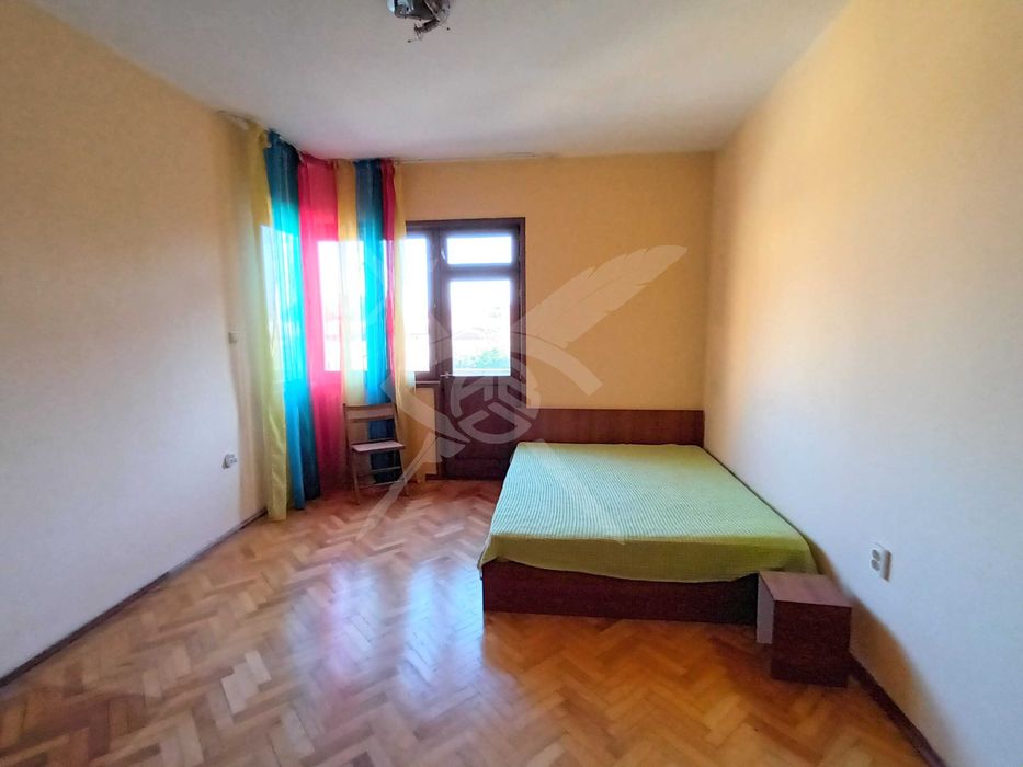 Тристаен апартамент в Център Пловдив 23919