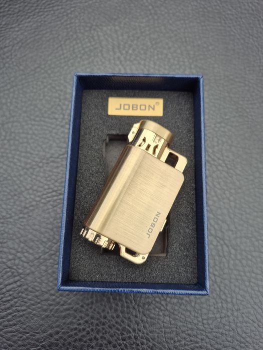Запалка за пури JOBON в подаръчна кутия,три цвята L-0304