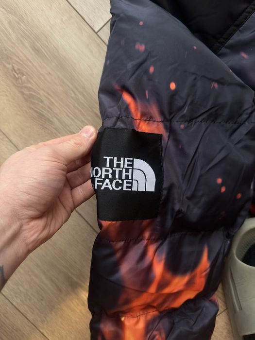 The  North   Face  Puffer   Nuptse ///  Trimit   Cu   Verificare  //