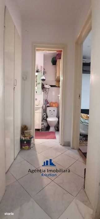 Apartament cu 3 camere de vânzare zona Micro 15
