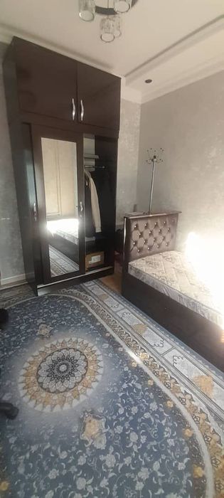 Мебель для робочий место шкаф и одноместный диван