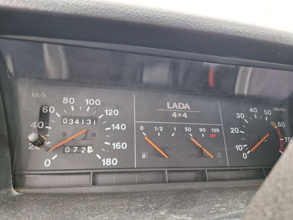 Продам автомобиль НИВА. Срочно!