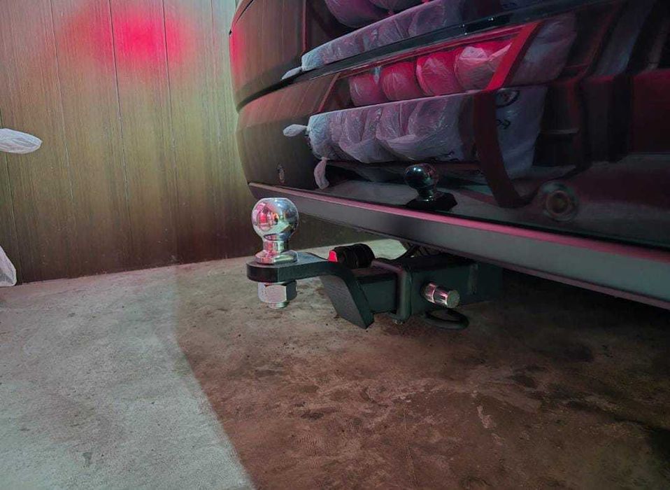 Фаркоп оригинальный Lixiang