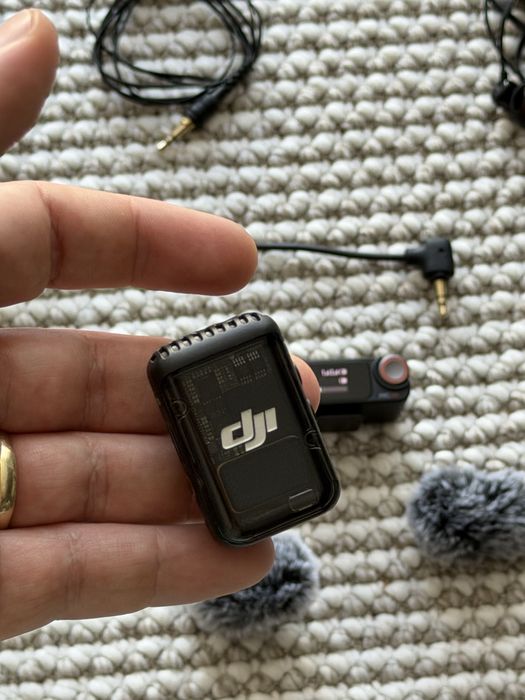 DJI Mic 2 Combo ca nou, 2 TX + RX, lavalieră RODE, căști JBL