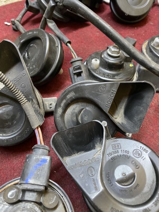 Клаксони клаксон Сирена сирени тромба Audi Vw Ауди a3 A4 A5 A6 Q5