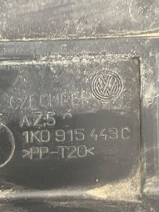 Capac Baterie Volkswagen Golf V 1K1 2003 - 2009, Skoda Octavia 1Z3 200