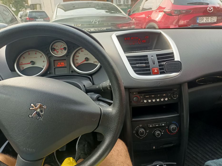 Peugeot 207 propietar