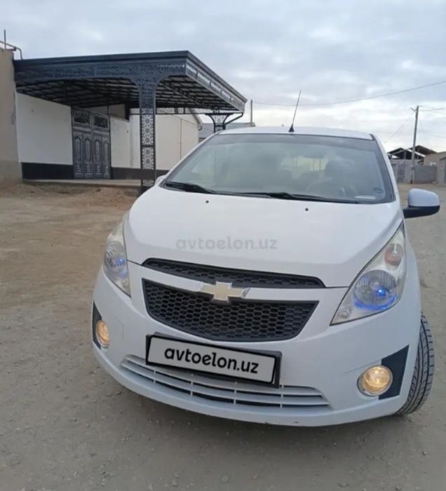 Спарк 2011-жылы ислеп шыгарылган