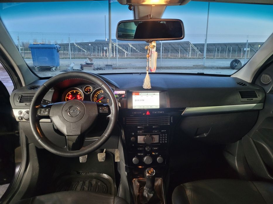Vând Opel Astra H