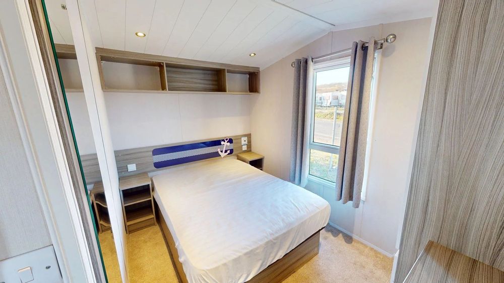 Alta Casă mobilă Swift Soleil nr. 099 | Tâmplărie PVC și încălzire centrală cu calorifere | 9 x 3 m | 2 dormitoare și 1 baie