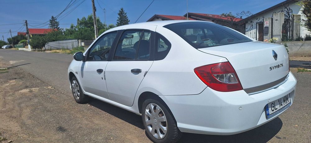 Vand Renault Symbol 2009 1.2 benzina 75 cai