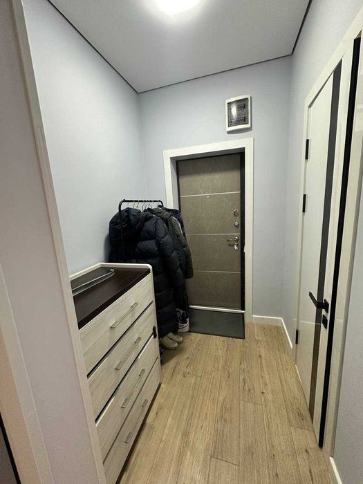 Продаётся своя стильная 1-комнатная квартира, массив Кара-камыш 1/3