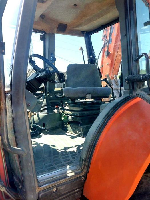 Buldoexcavator FIAT kobelko 4x4 fb 110.2 schimb cu Duba/auto/teren