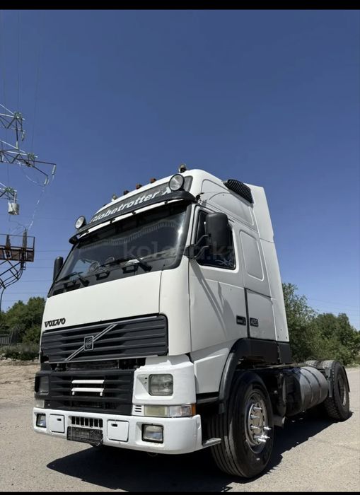 Продам тягач volvo